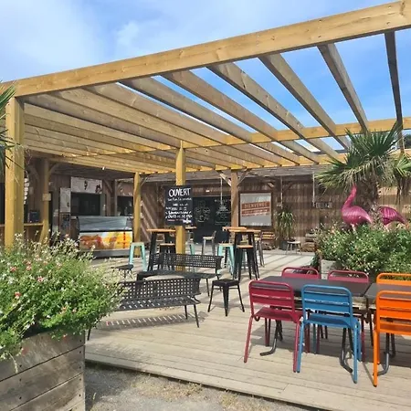 Mobil Premium L048 Camping Narbonne